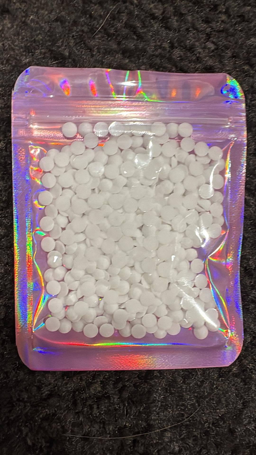 SS20 - White Rhinestones